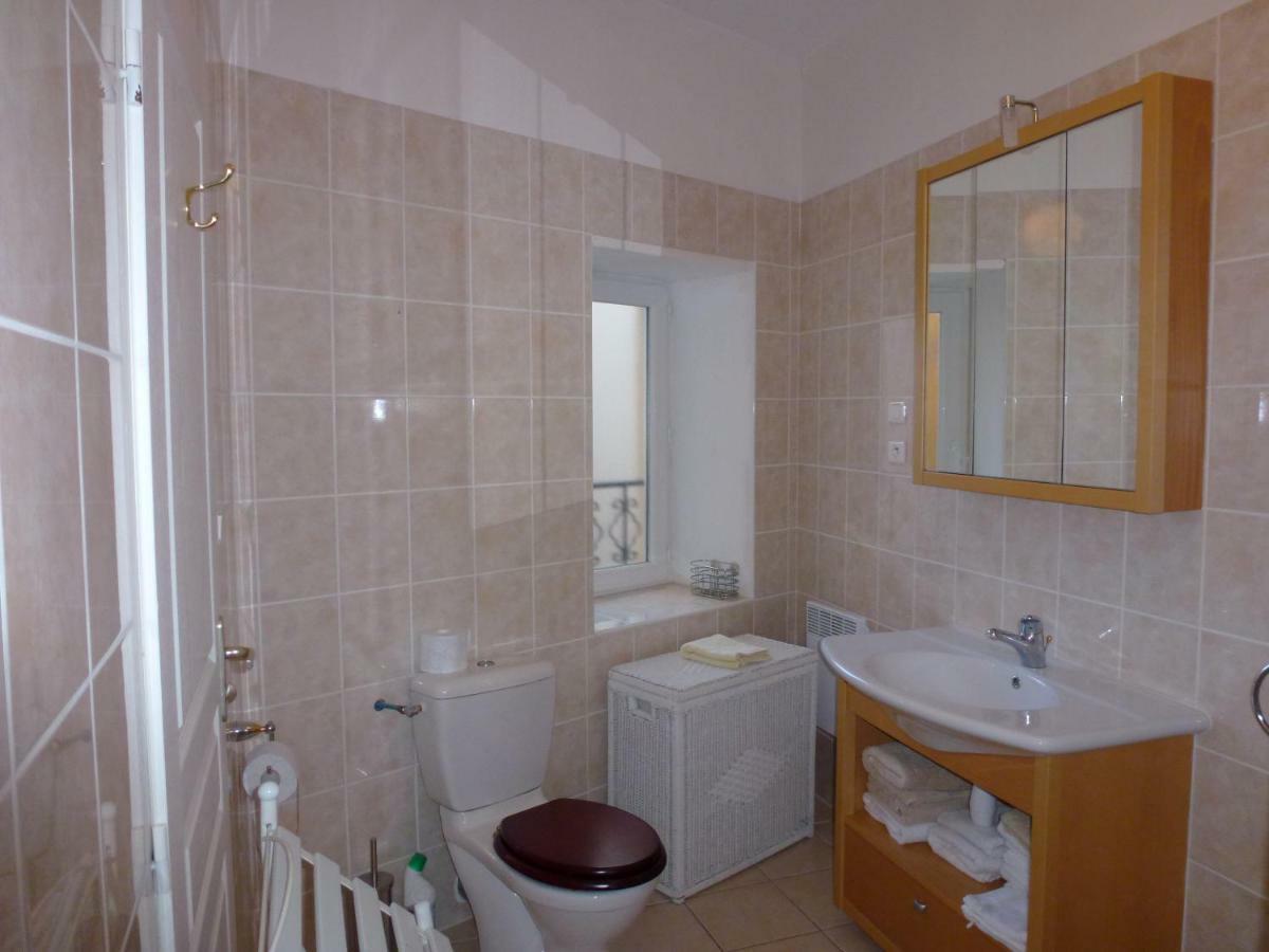 Comfortable Gite Magalas Екстер'єр фото